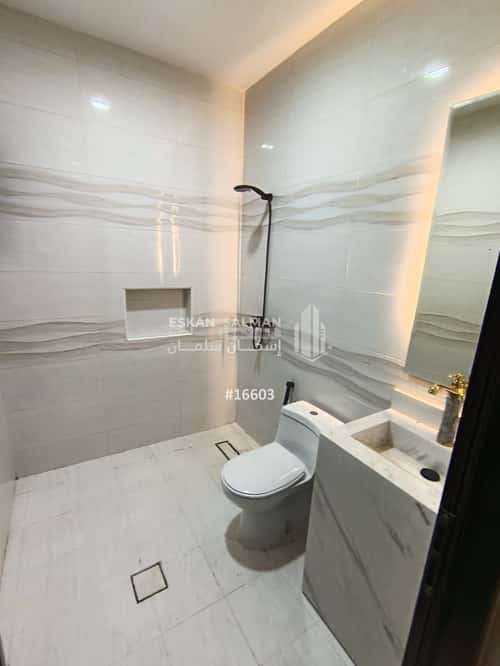 Apartment with 5 Bedrooms Al Rihab 1, Jazan