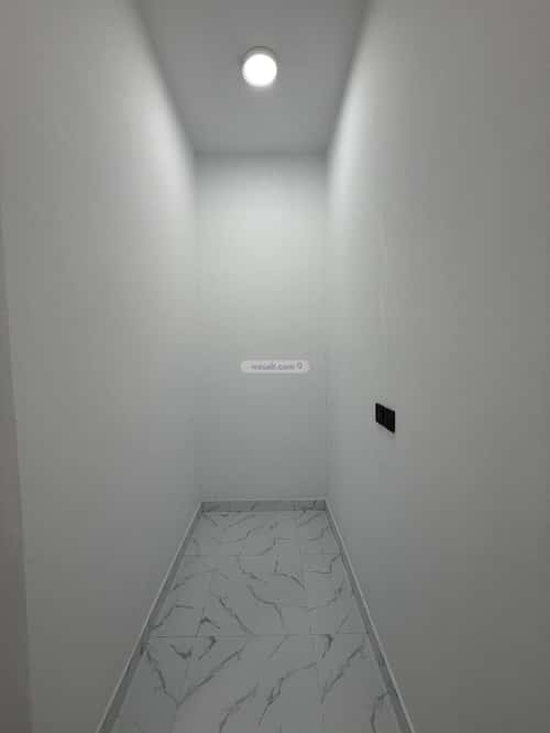 Apartment 377 SQM with 8 Bedrooms Al Taawun, Khamis Mushait