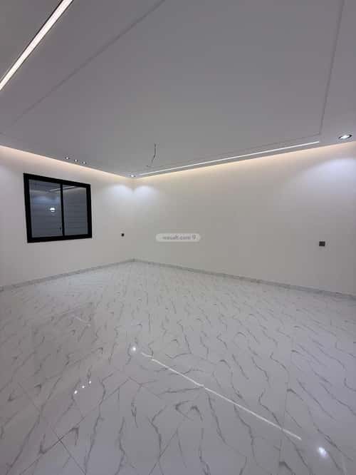 شقة 377 متر مربع ب 8 غرف التعاون، خميس مشيط