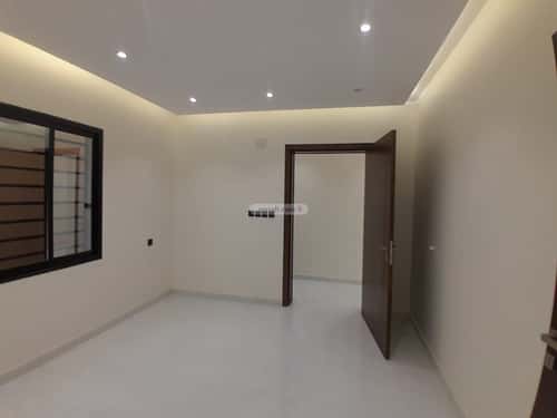 شقة 273 متر مربع ب 7 غرف التعاون، خميس مشيط