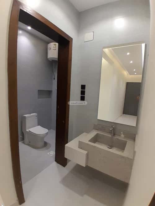 شقة 273 متر مربع ب 7 غرف التعاون، خميس مشيط