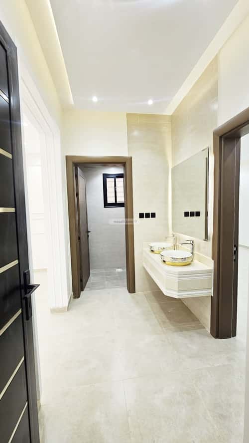 شقة 226 متر مربع ب 6 غرف الظرفة، خميس مشيط