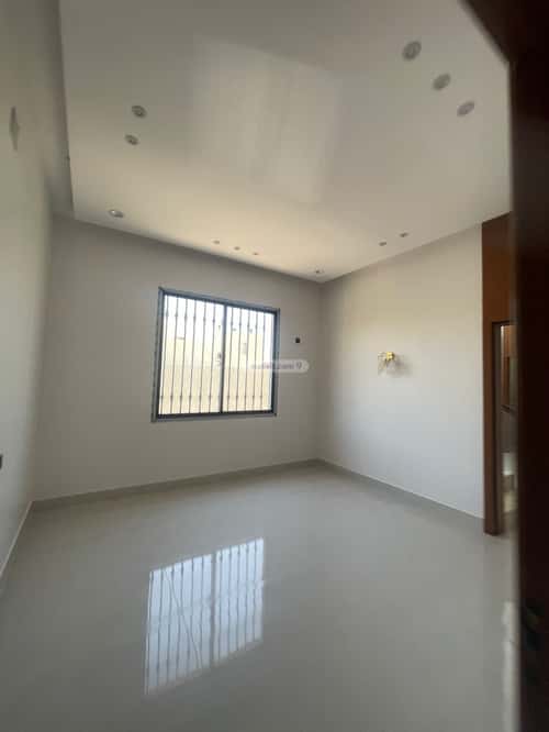 شقة ب 5 غرف طويق، المزاحمية