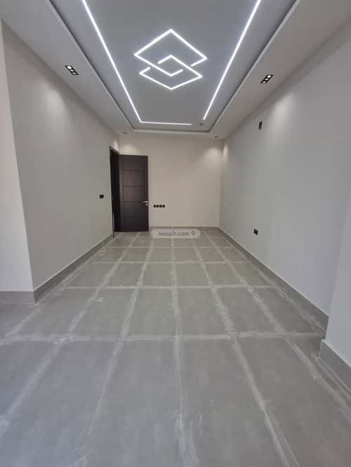 فيلا 200 متر مربع جنوبية على شارع 15م طويق، غرب الرياض، الرياض