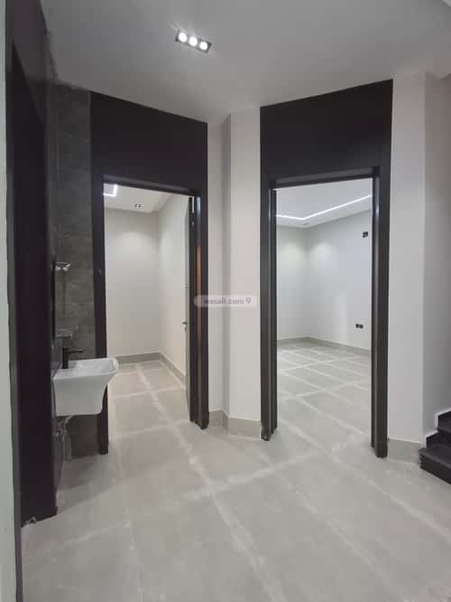 فيلا 200 متر مربع جنوبية على شارع 15م طويق، غرب الرياض، الرياض