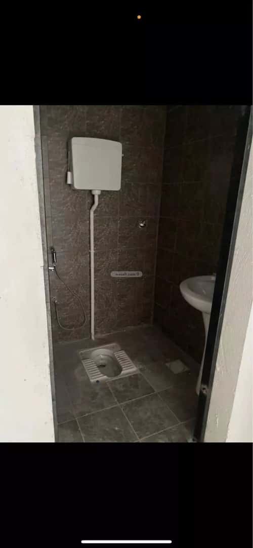 Building 3000 SQM Facing North Ar-Rimal, East Riyadh, Riyadh