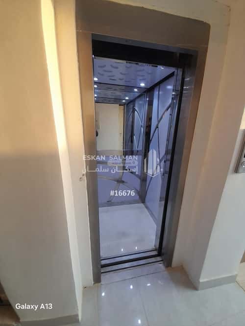 Apartment with 4 Bedrooms Ar-Rimal, East Riyadh, Riyadh