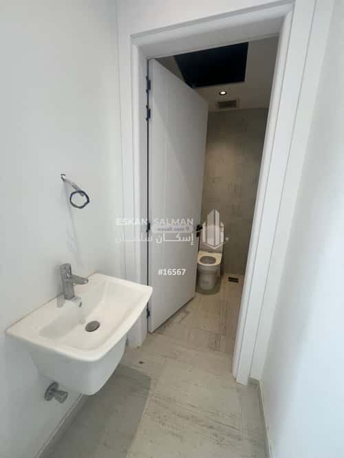 Floor 243 SQM with 6 Bedrooms Al Marjan, East Riyadh, Riyadh