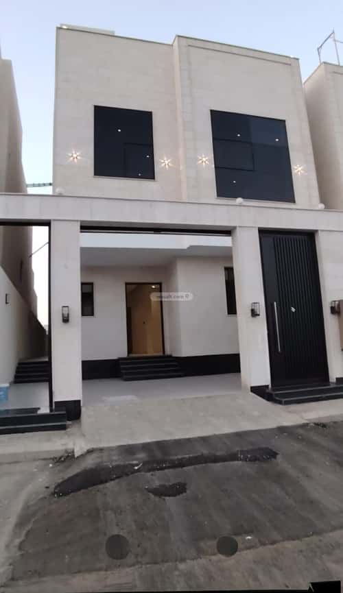 Villa 300 SQM Facing North on 10m Width Street Al Rahmanyah, East Jeddah, Jeddah