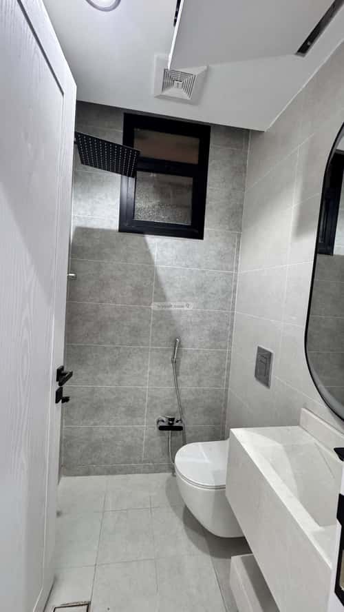 Floor 339 SQM with 8 bedrooms الغدير، أبها