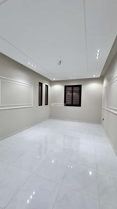 Floor 339 SQM with 8 bedrooms الغدير، أبها