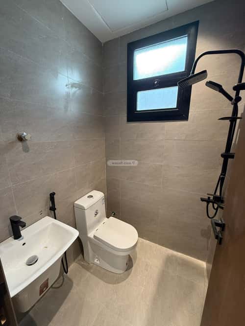 Apartment with 3 Bedrooms Al-Janadriyah, East Riyadh, Riyadh