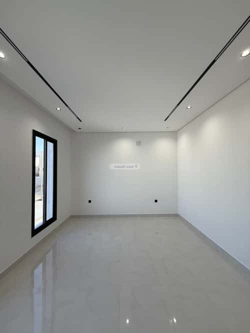 Floor with 5 Bedrooms Al-Janadriyah, East Riyadh, Riyadh