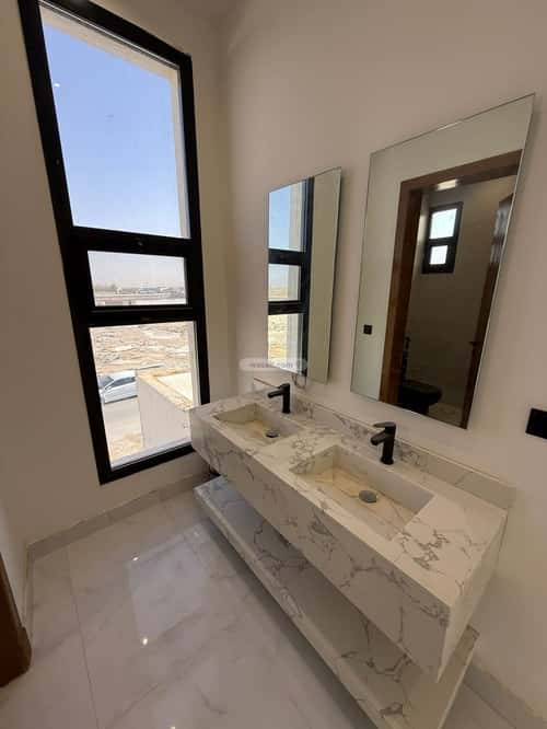 دور ب 5 غرف الجنادرية، شرق الرياض، الرياض