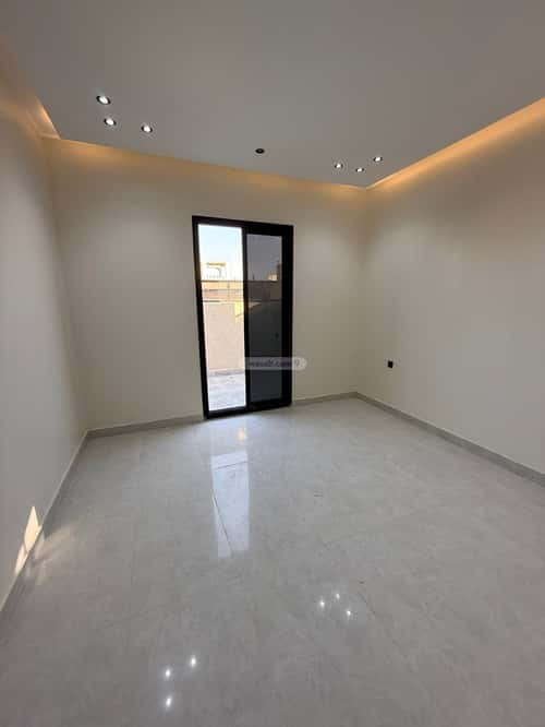 Floor with 4 Bedrooms Ar-Rimal, East Riyadh, Riyadh