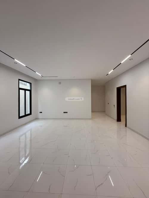 Floor 233.11 SQM with 5 Bedrooms Al-Janadriyah, East Riyadh, Riyadh