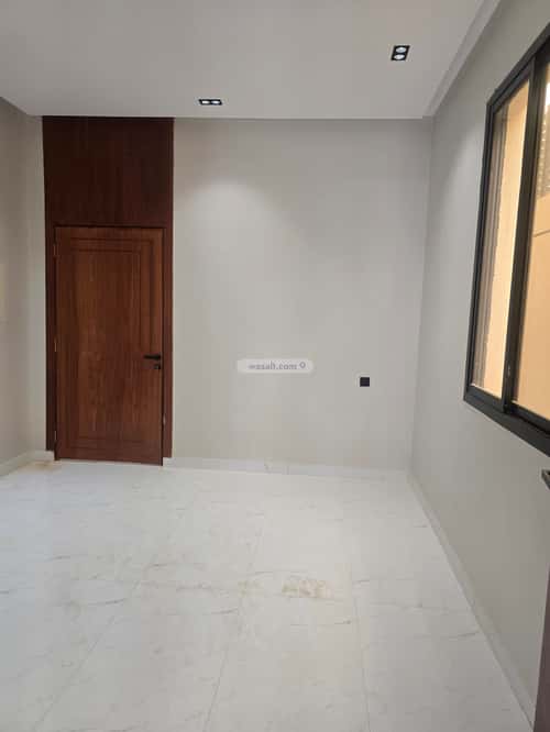 Floor 187.37 SQM with 5 Bedrooms Okaz, South Riyadh, Riyadh