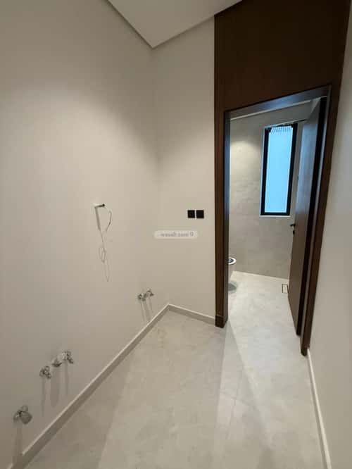 Apartment with 5 Bedrooms Al-Janadriyah, East Riyadh, Riyadh