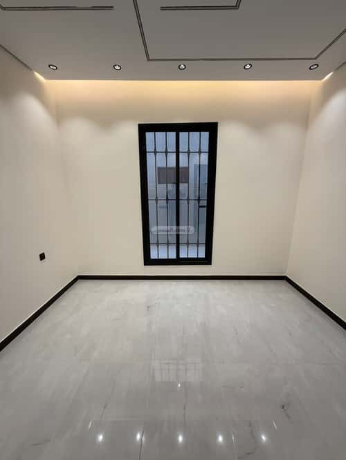 Floor 153 SQM with 5 bedrooms الندوة، شرق الرياض، الرياض