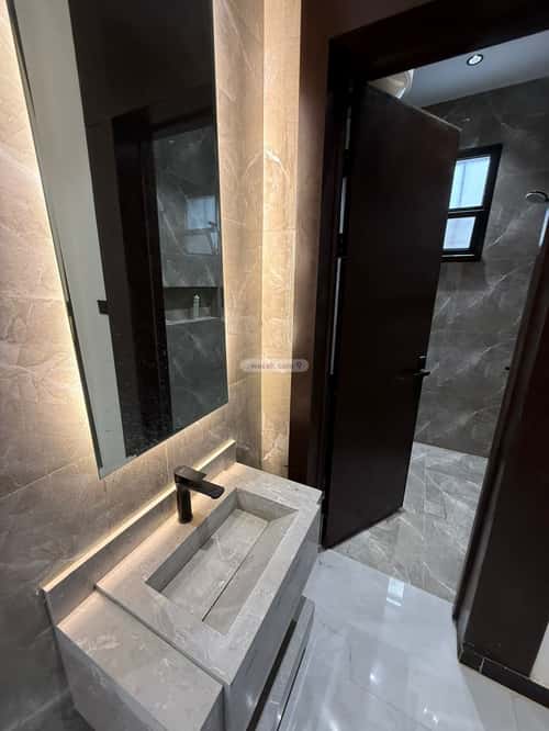 Floor 153.59 SQM with 5 Bedrooms Al- Nadwah, East Riyadh, Riyadh
