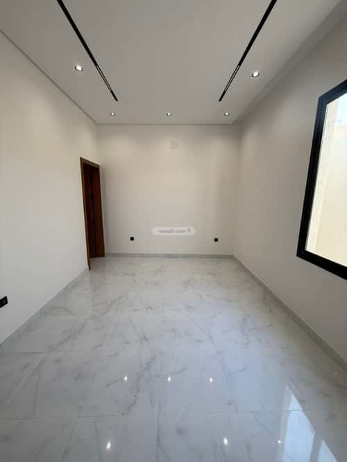 دور 5 غرف في الجنادرية