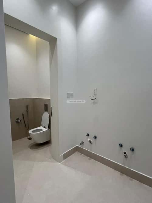 6 bedroom villa in Al Mahdiyyah