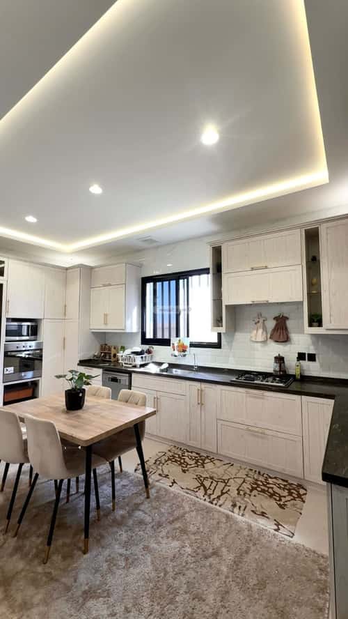 فيلا 350 متر مربع شمالية غربية على شارع 15م الحرابي، خميس مشيط