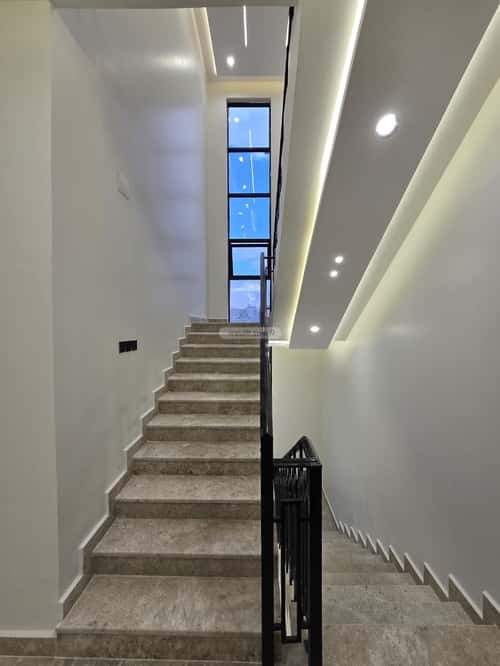 Apartment with 6 Bedrooms Al Zahoor, Abha