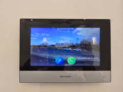 Floor 208 SQM with 6 bedrooms الزهور، أبها