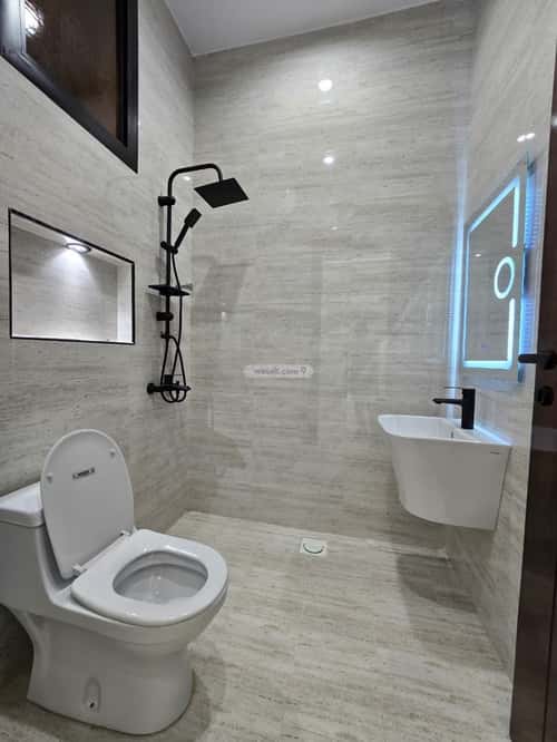 Floor 208.22 SQM with 6 Bedrooms Al Zahoor, Abha