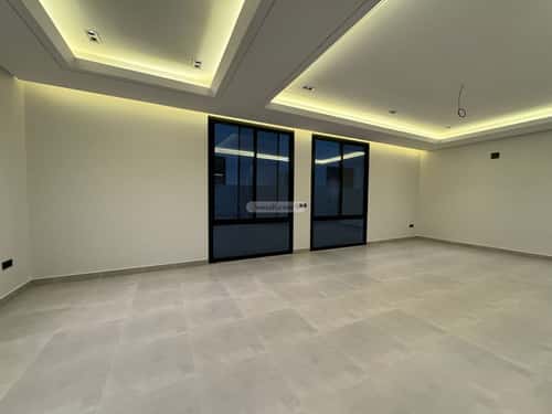 Floor with 5 Bedrooms Qurtubah, East Riyadh, Riyadh