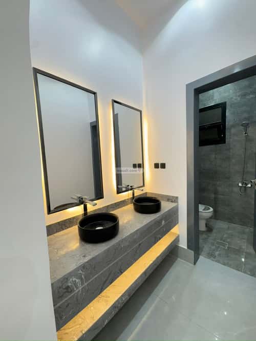 Floor 218 SQM with 5 Bedrooms Al-Qadisiyah, East Riyadh, Riyadh