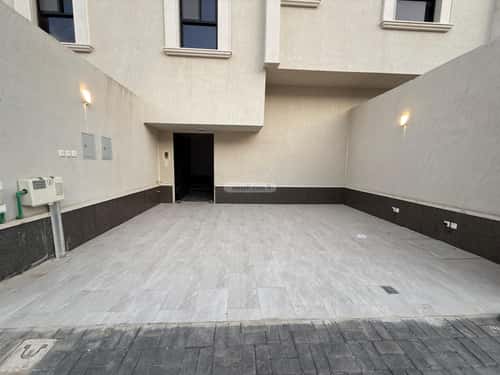 Floor 205.89 SQM with 4 Bedrooms Al-Qadisiyah, East Riyadh, Riyadh