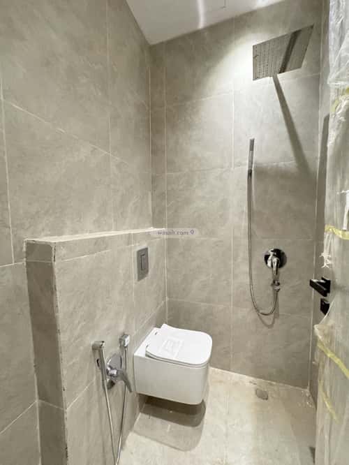 Floor with 5 Bedrooms Al-Khaleej, East Riyadh, Riyadh