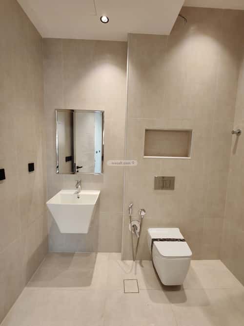 Apartment with 4 Bedrooms Al-Yarmuk, East Riyadh, Riyadh