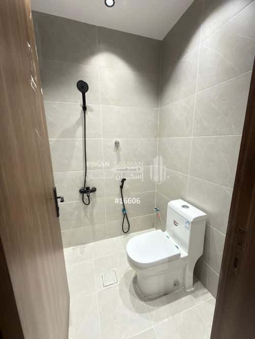 فيلا 296.57 متر مربع جنوبية غربية على شارع 20م العرفاء الغربية، الطائف