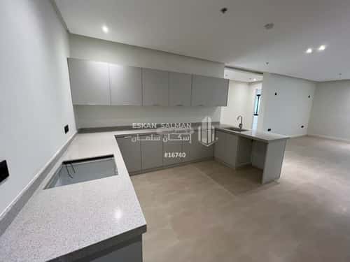 Apartment with 5 Bedrooms Al-Malqa, North Riyadh, Riyadh