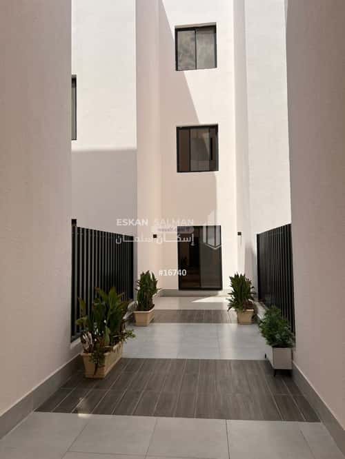 Apartment with 5 Bedrooms Al-Malqa, North Riyadh, Riyadh