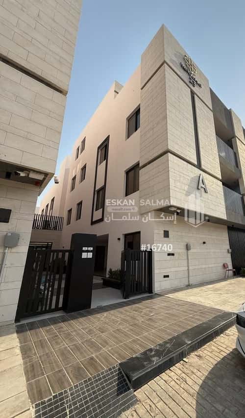 شقة 5 غرف في الملقا