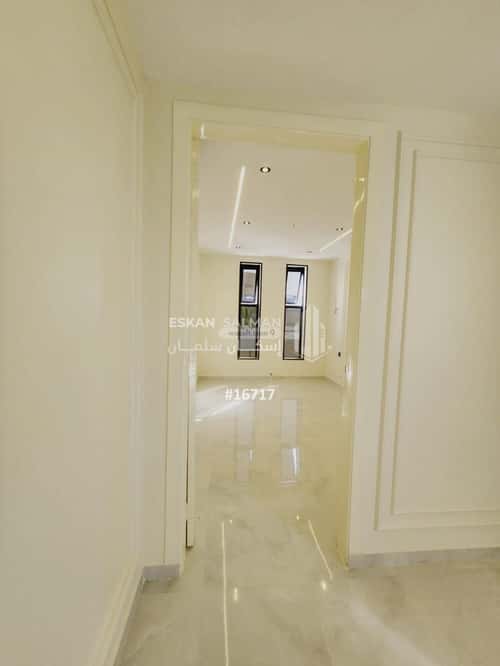 فيلا 290.82 متر مربع جنوبية على شارع 15م الواسط، الطائف