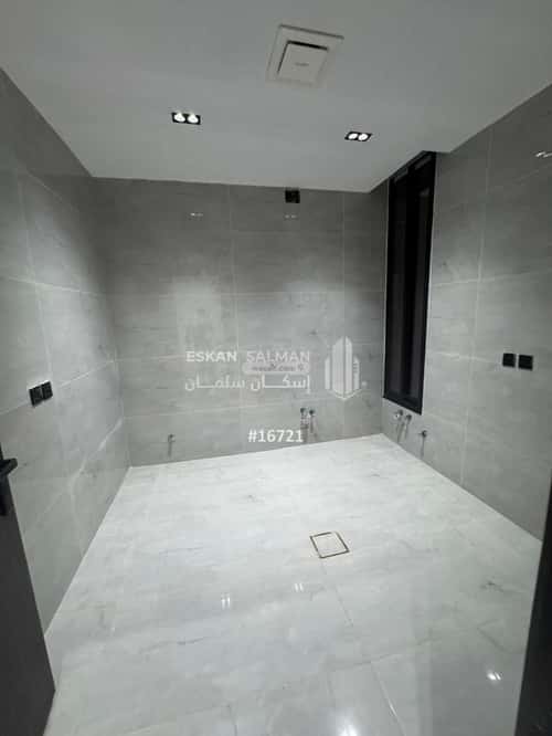 Apartment with 4 Bedrooms Al- Nadwah, East Riyadh, Riyadh