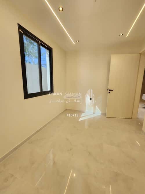 فيلا 311.71 متر مربع جنوبية على شارع 15م الرحاب، الطائف