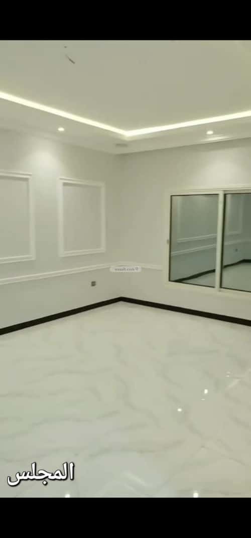 Villa 350 SQM Facing South with 5 Bedrooms Al Amwaj, Khobar