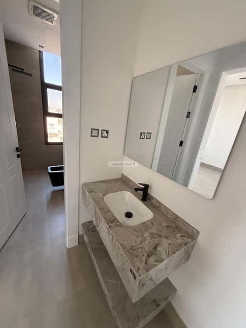 Apartment with 4 Bedrooms Al-Yarmuk, East Riyadh, Riyadh