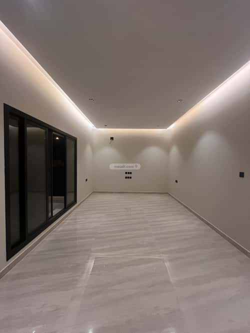 Building 400 SQM Facing South Al-Mahdiyah, West Riyadh, Riyadh