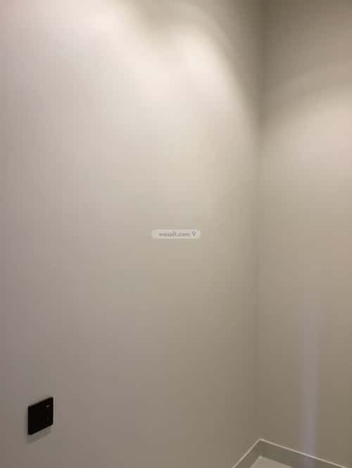 شقة 231 متر مربع ب 5 غرف المعلاة، أحد رفيدة