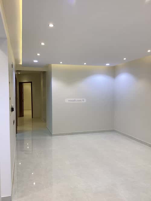 شقة 231 متر مربع ب 5 غرف المعلاة، أحد رفيدة