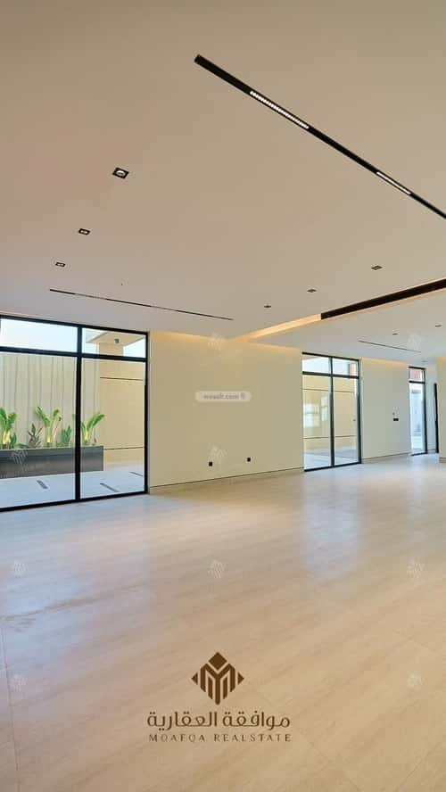 Villa 360 SQM Facing East on 20m Width Street Al-Mahdiyah, West Riyadh, Riyadh