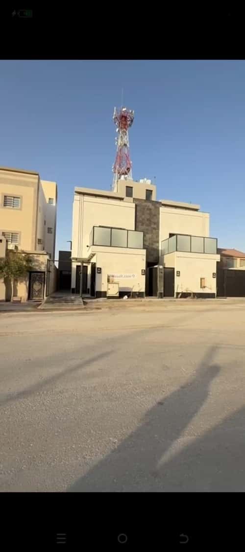 Floor 257.84 SQM with 4 Bedrooms Al-Janadriyah, East Riyadh, Riyadh