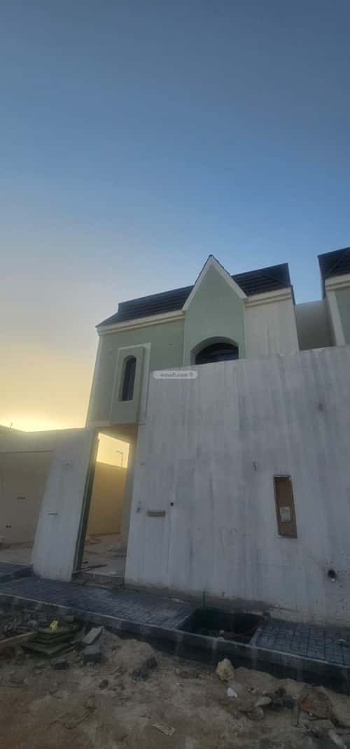 Villa 304.46 SQM Facing South on 20m Width Street Al-Faruq, Central Riyadh, Riyadh